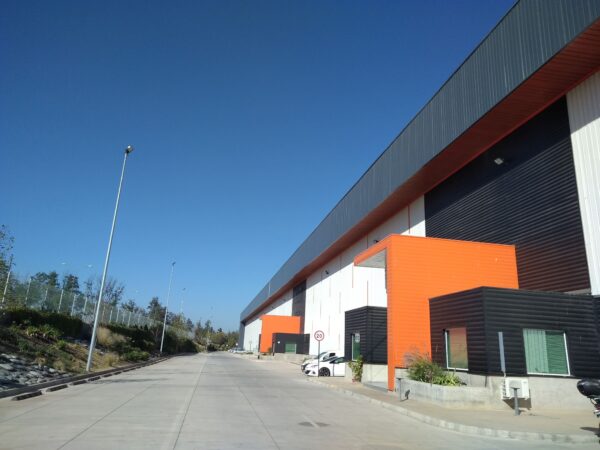 Bodega en centro de bodegaje industrial - Imagen 3